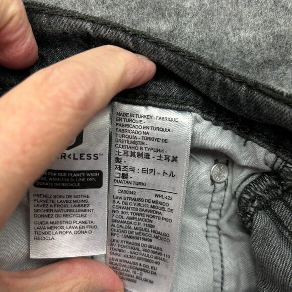 Levi's 501 Premium Original Fit Cut Off Shorts Women's Size 26 Button Fly Denim - Picture 6 of 13